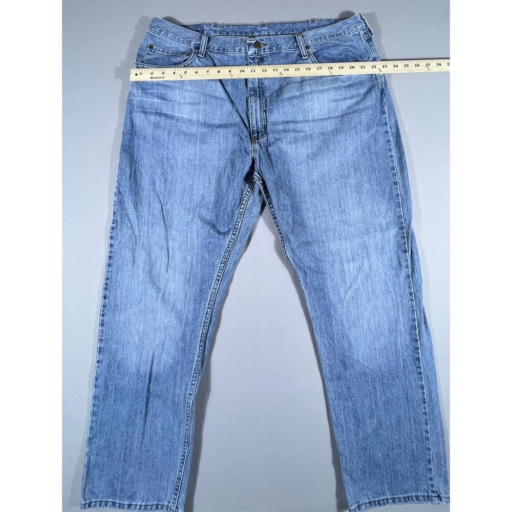 Wrangler Premium Quality Relaxed Fit Jeans Men's 42x30 Medium Wash Blue Denim - Picture 5 of 16